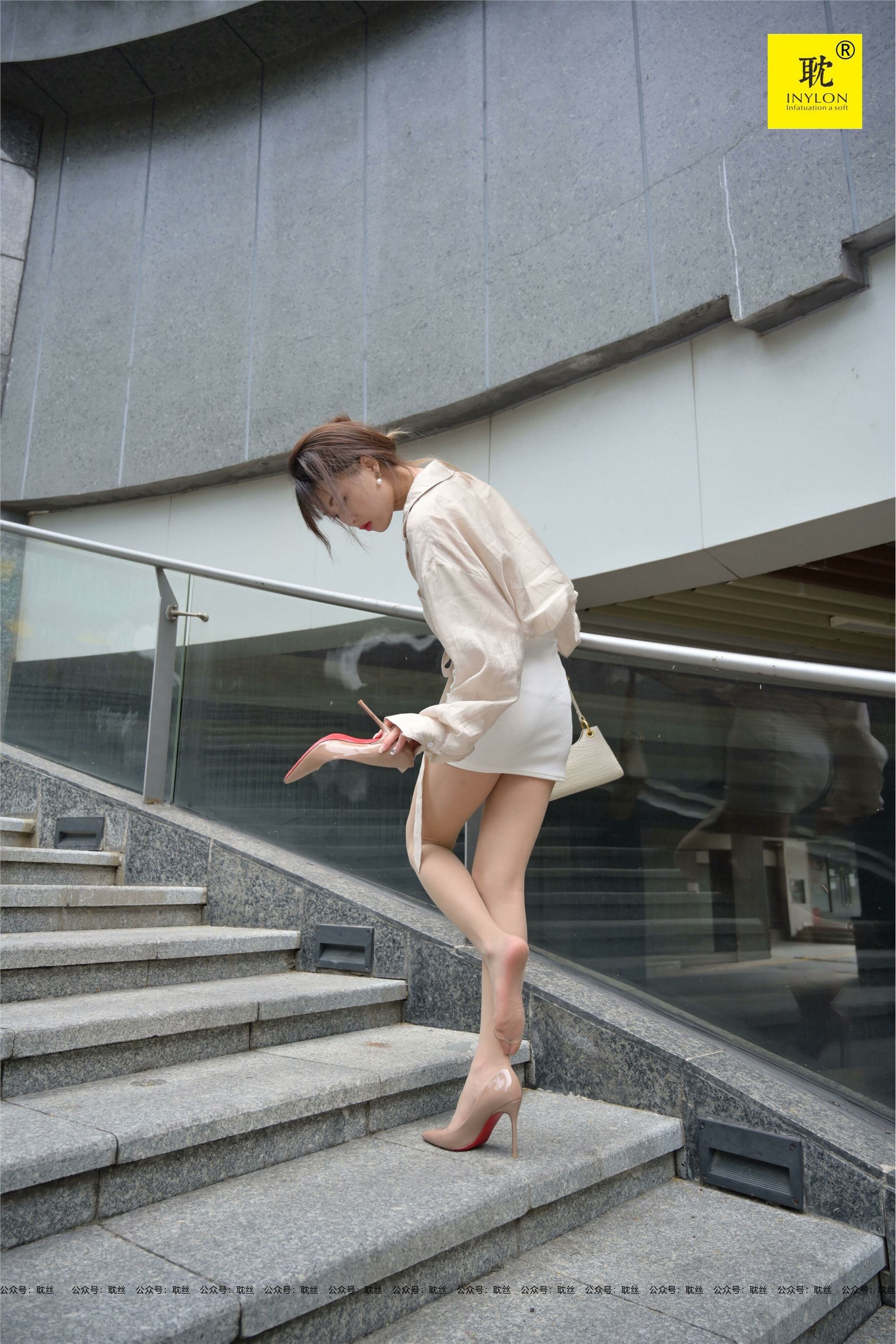 IESS异思趣向  第N种幻想之《一个人下班》①